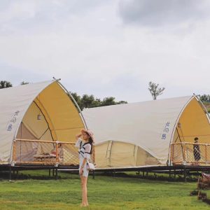 2025 new design sailboat shape glamping tents