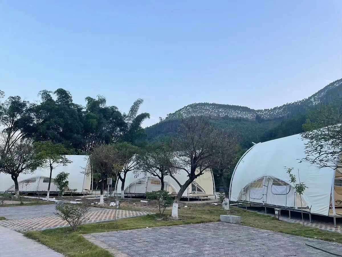 2025 new design sailboat shape glamping tents